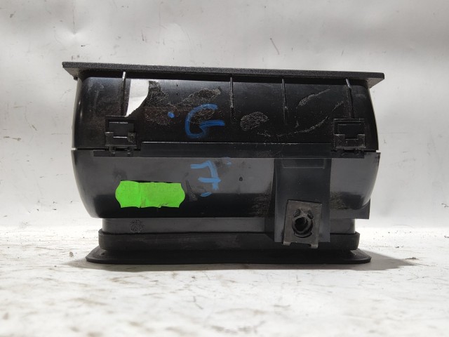 Fiat Grande Punto 2005-2009 jobb szélső levegő beömlő