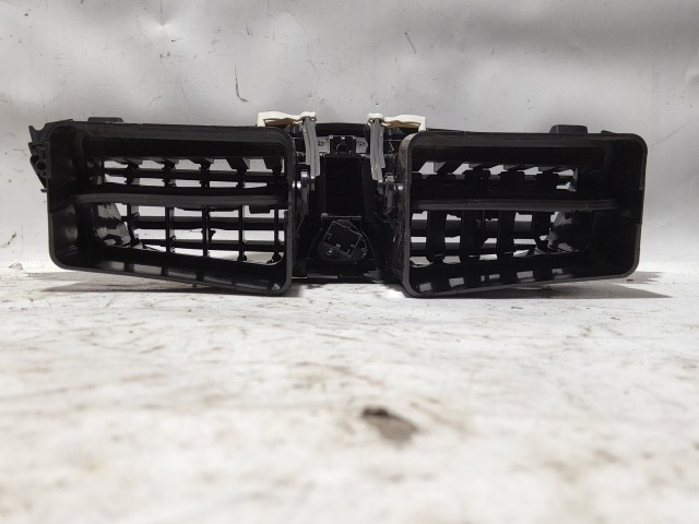 Lancia Delta középső levegő beömlő 735539795