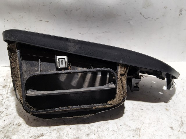 Alfa Romeo 156 jobb oldali levegő beömlő