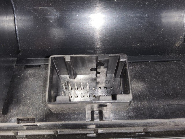 Fiat Grande Punto  2005-2009 középső levegő beömlő 735386328