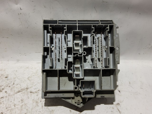 Alfa Romeo 166 2001 Biztosítéktábla  Használt