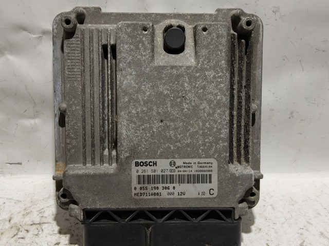 Alfa Romeo 156 2001-2005 2,0 16v Jts benzin Motorvezérlő 551903060 , 0261S01027