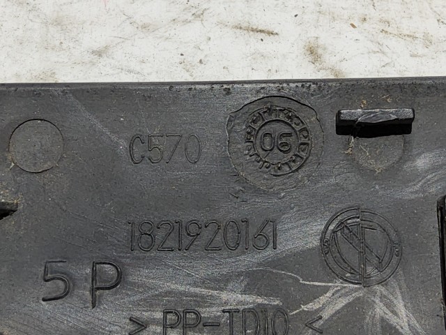 Fiat Stilo 2001-2007 Vonószem takaró Használt matt fekete első 