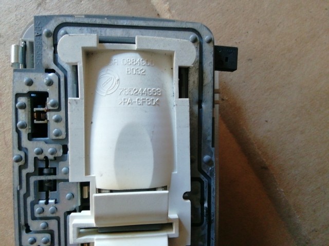 Fiat Grande Punto  2005 Belső világítás Használt Első