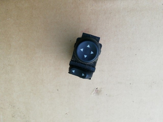 Fiat Linea 2007-2017 Tükör állító kapcsoló Használt