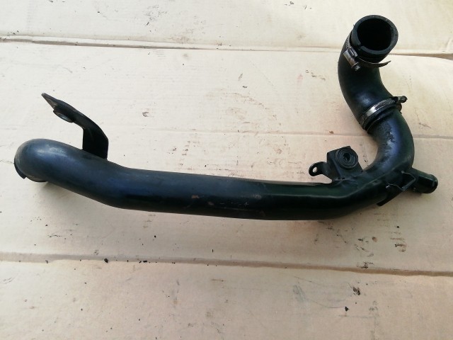 Fiat Linea 2007-2017 Levegőcső  Használt intercollerból a szívócsonkba 