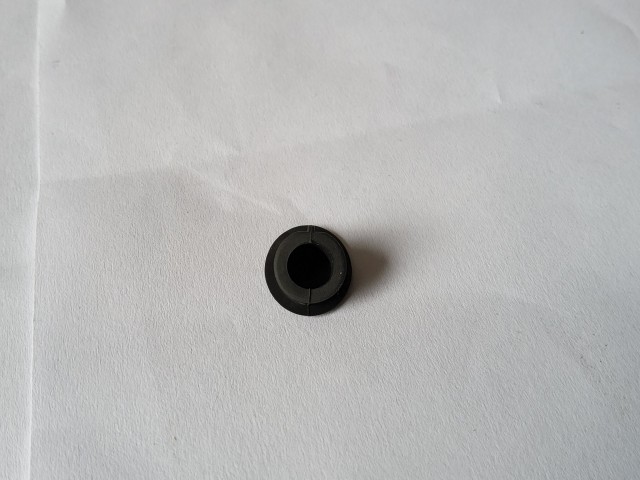 Alfa Romeo GT 2003-2010 Takarók, kupakok,bolhák Használt Kupak 46792648