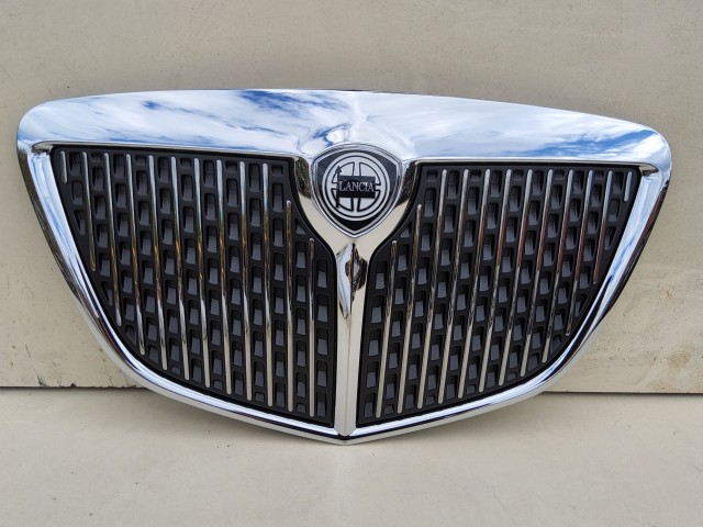 192166 Lancia Ypsilon II.  2003-2011 2003-2011 Díszrács Használt első