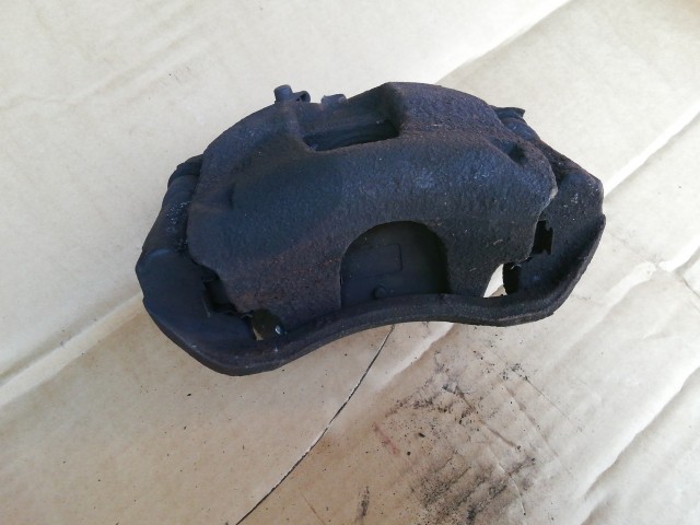 Fiat Linea 2007-2017 Féknyereg Használt Jobb első Hűtött tárcsás