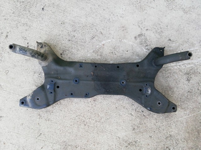 192410 Peugeot 4007 2007-2012 első segédalváz (bölcső)  őszkerekes kivitel