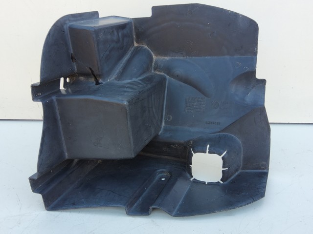 Lancia Lybra 1999-2005 Alsó motor védő Használt 