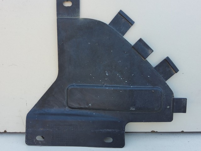 Fiat Linea 2007-2017 Alsó motor védő Használt 