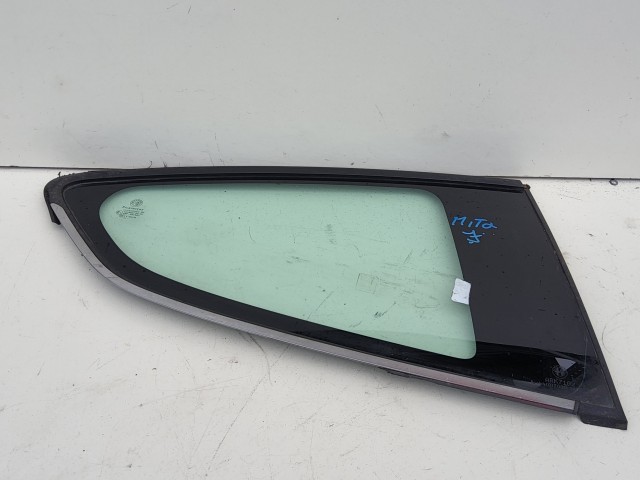 192998 Alfa Romeo MiTo 2008-2018 jobb hátsó fix üveg, krómcsikos kivitel