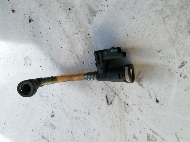 Peugeot 4007 2007-2012 Üzemanyag cső Használt 