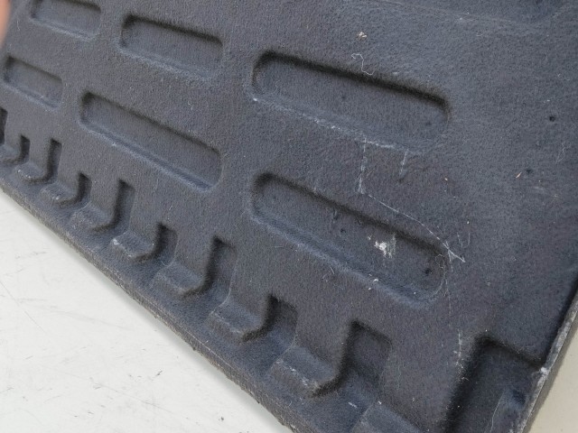 194499 Citroen C4 5 ajtós 2004-2011 Kalaptartó