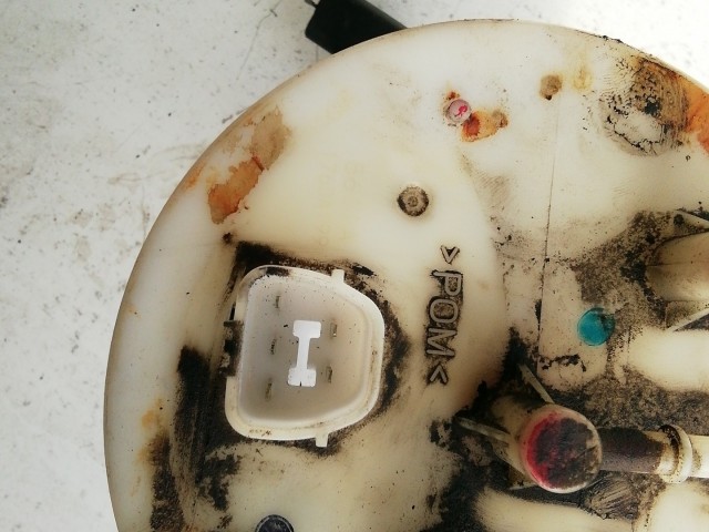 Peugeot 4007 2007-2012 Üzemanyagszivattyú Használt    