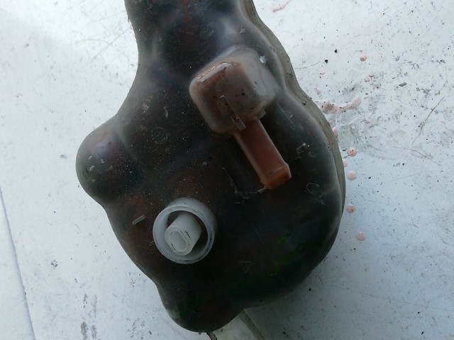 Fiat Freemont 2011-2015 Kiegyenlítő tartály Használt   