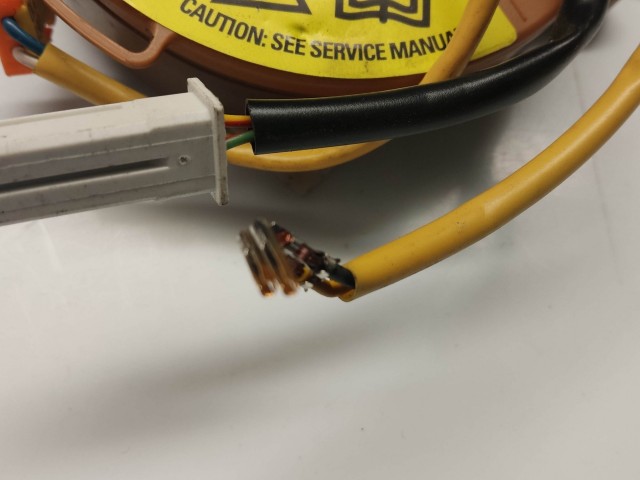 Alfa Romeo MiTo 2008-2018 Légzsák átvezető gyűrű Használt  Nem multikormányos A képen látható sérüléssel!!!