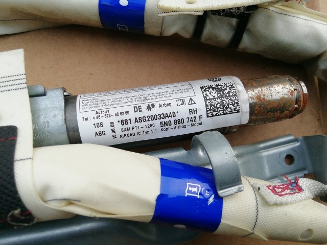 Volkswagen Tiguan 2007-2018 2007-2017 Légzsák Használt  Függöny légzsák fekete jobb 