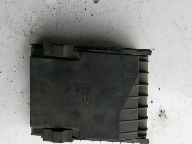 Volkswagen Tiguan 2007-2018 2007-2017 Biztosítéktábla takaró Használt 