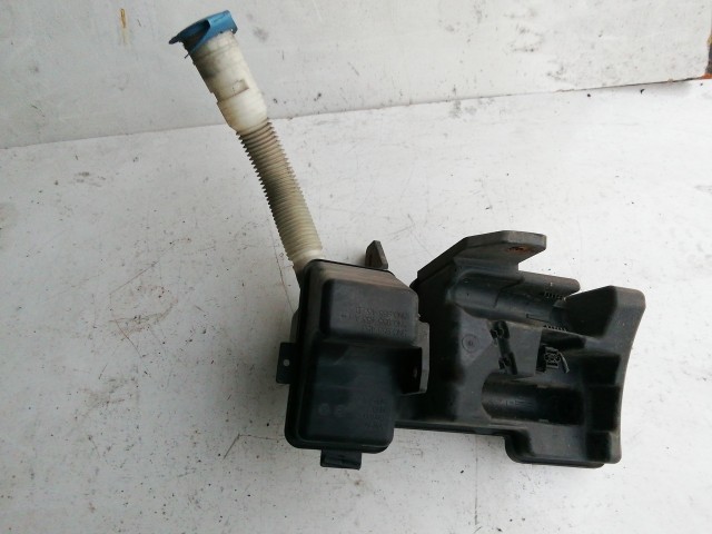 Volkswagen Tiguan 2007-2018 2007-2017 Ablakmosó tartály Használt  sima 