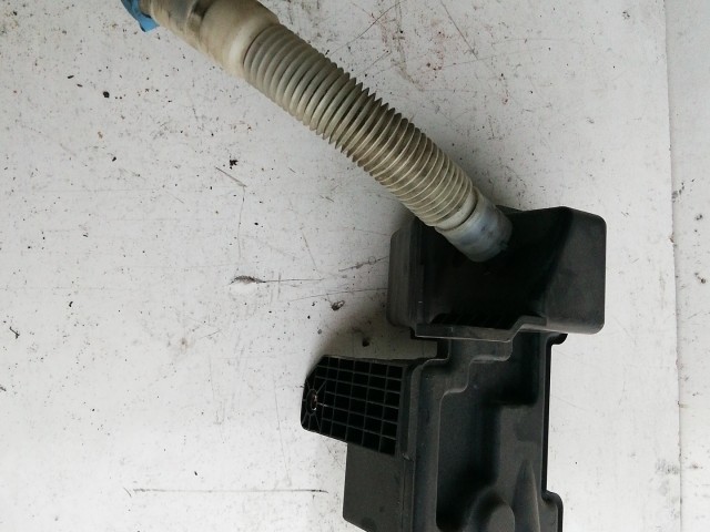 Volkswagen Tiguan 2007-2018 2007-2017 Ablakmosó tartály Használt  sima 