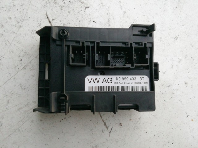 Volkswagen Tiguan 2007-2018 2007-2017 Elektronika Használt  centrálzár