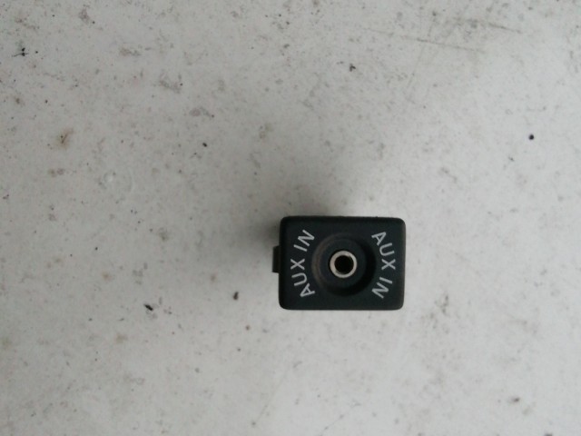  Volkswagen Tiguan 2007-2018 2007-2017 Aux csatlakozó Használt