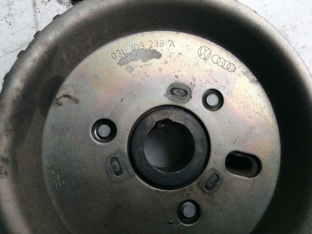 Volkswagen Tiguan 2007-2018 2007-2017 Vezérműkerék Használt  kipufogó tengely   44 