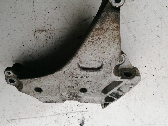 Volkswagen Tiguan 2007-2018 2007-2017 Tartóbakok Használt  alubak Motor tartó  