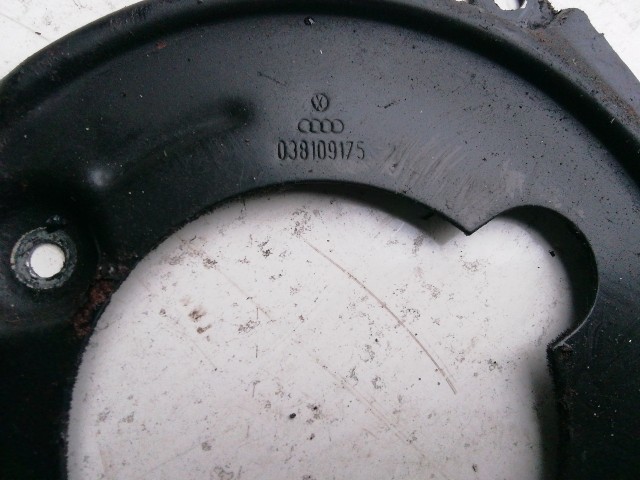 Volkswagen Tiguan 2007-2018 2007-2017 Vezérmű burkolat Használt Alsó Külső  