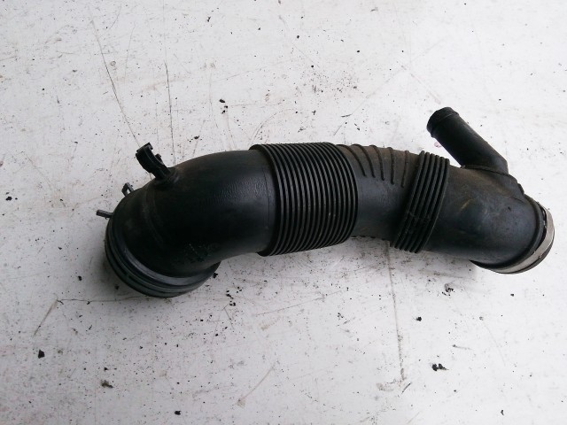 Volkswagen Tiguan 2007-2018 2007-2017 Levegőcső  Használt  légszűrőházból a szívócsonkba 