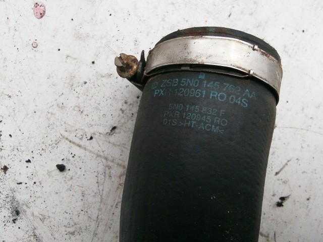 Volkswagen Tiguan 2007-2018 2007-2017 Levegőcső  Használt  turbóból az intercollerba 