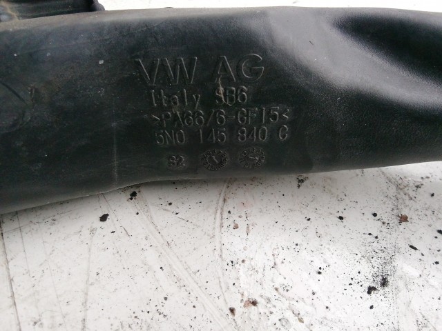 Volkswagen Tiguan 2007-2018 2007-2017 Levegőcső  Használt  turbóból az intercollerba 