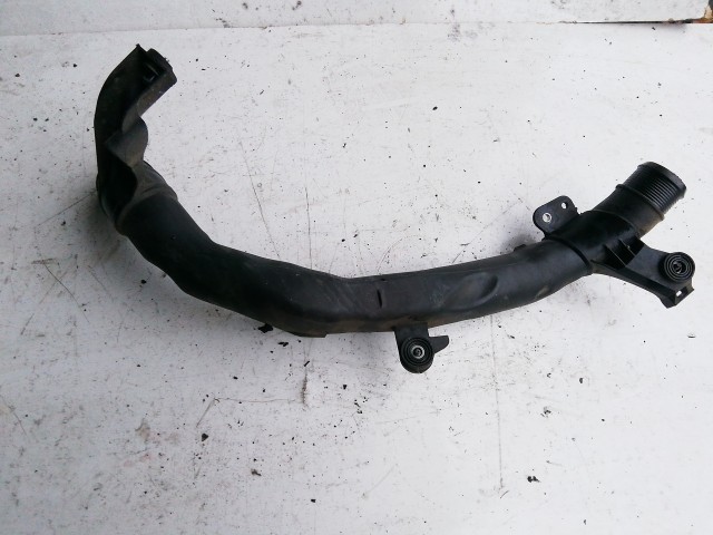 Volkswagen Tiguan 2007-2018 2007-2017 Levegőcső  Használt  turbóból az intercollerba 