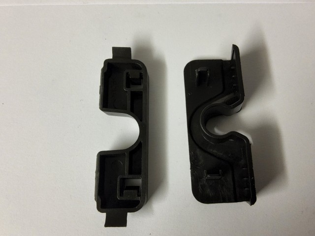 Opel Corsa D 2006-2014 utángyártott új kalaptartó műanyag zsanér