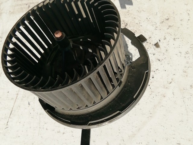 195961 Volkswagen Tiguan 2007-2018 digit klímás fűtőmotor 3C1820015L