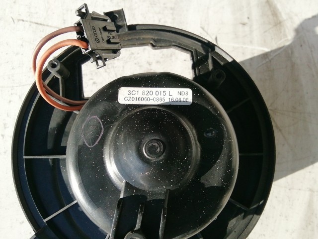 195961 Volkswagen Tiguan 2007-2018 digit klímás fűtőmotor 3C1820015L