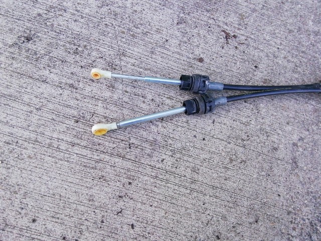 Volkswagen Tiguan 2007-2018 2007-2017 Váltóbovden Használt  pár  5N0711266C