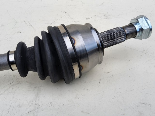 Fiat Grande Punto 1,3 16v Diesel utángyártott új bal oldali féltengely