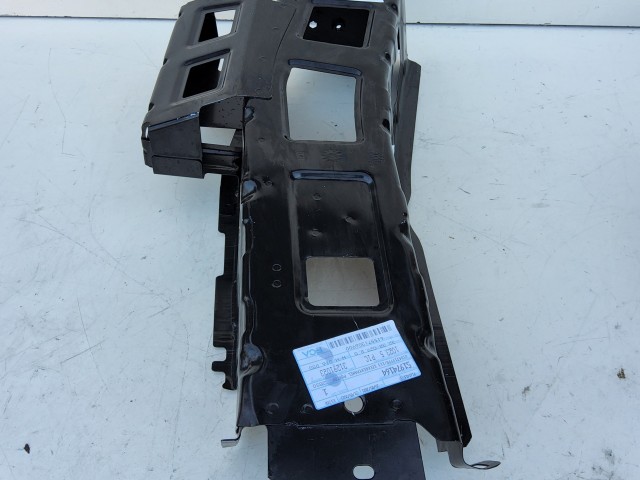 Fiat Doblo 2015-2022 gyári új, jobb oldali sárvédő tartó