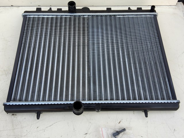 Citroen Berlingo, Peugeot Partner 2008-2018 utángyártott új vízhűtő