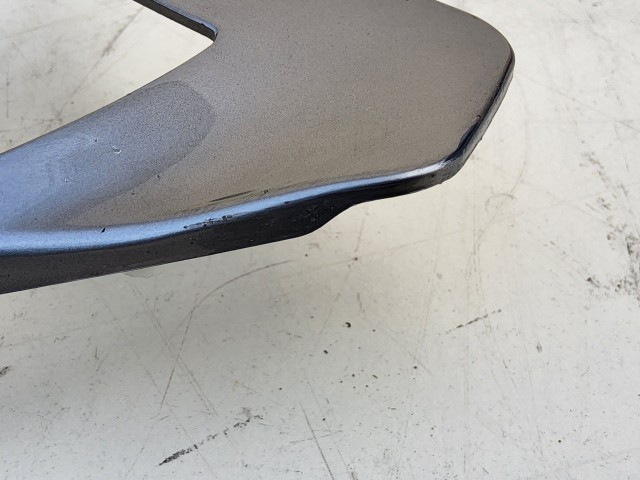 Alfa Romeo Giulietta 2010-2020 Kormányközép Használt ezüst A Képen Látható Állapotban 