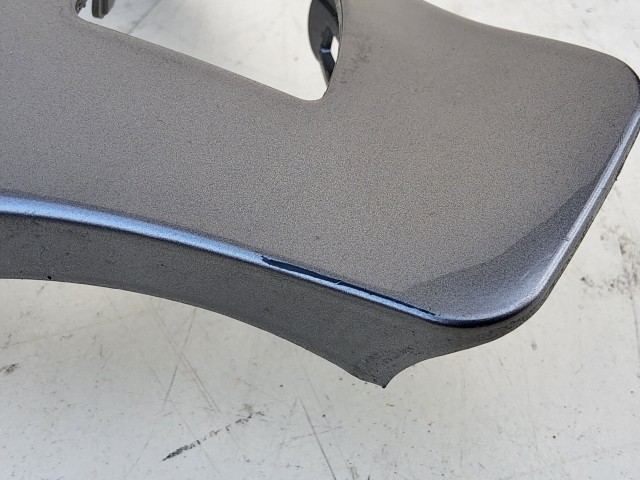 Alfa Romeo Giulietta 2010-2020 Kormányközép Használt ezüst A Képen Látható Állapotban 