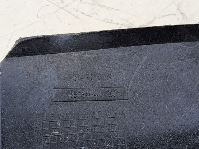 Lancia Delta 2008-2014 Belső műanyag burkolatok és alkatrészek Használt 