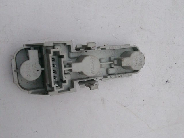 195884 Mercedes Benz B-Class W245 2005-2011 bal hátsó külső lámpa Izzó foglalat A1698202564