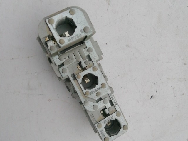 195884 Mercedes Benz B-Class W245 2005-2011 bal hátsó külső lámpa Izzó foglalat A1698202564