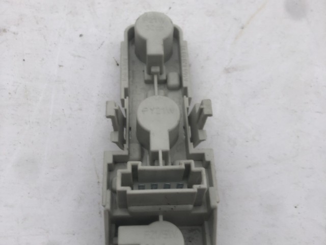 195876 Mercedes Benz B-Class W245 2005-2011bal hátsó külső Izzó foglalat A1698202664