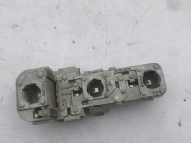 195875 Mercedes Benz B-Class W245 2005-2011bal hátsó külső Izzó foglalat A1698202664