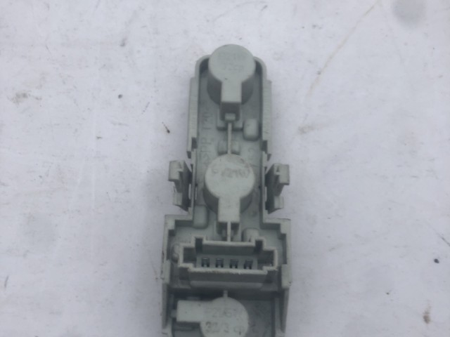 195874 Mercedes Benz B-Class W245 2005-2011bal hátsó külső Izzó foglalat A1698202664